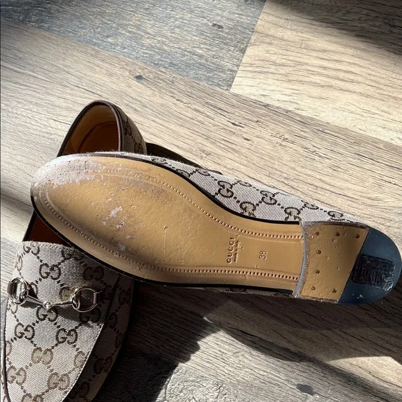 Gucci Beige and Brown Monogram Loafers for Women - Picture 4 of 5